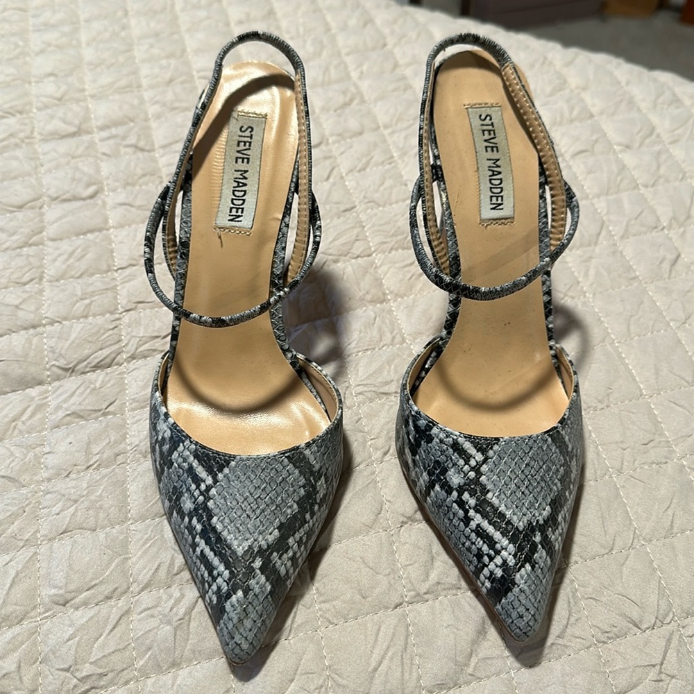 Steve Madden snake print heel